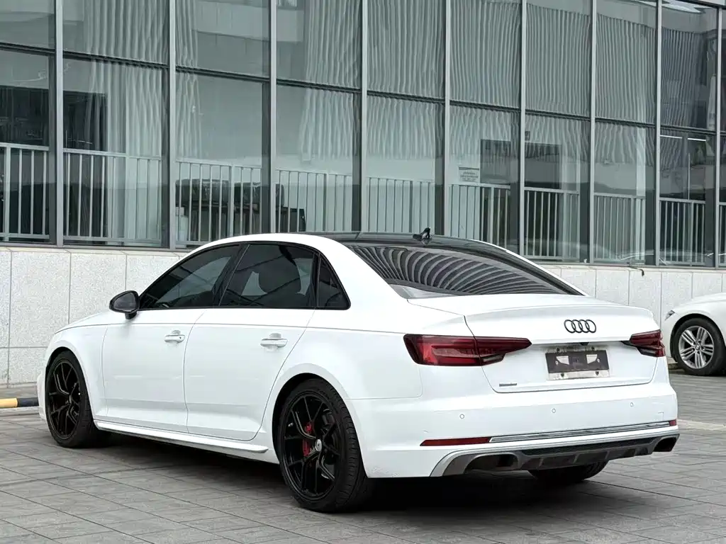 Audi A4L 2019 40 TFSI VI