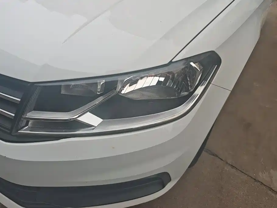 Volkswagen Santana — миниатюра 5