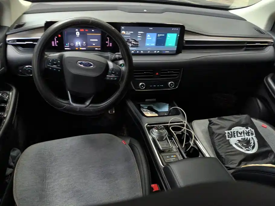 Ford Edge — миниатюра 12