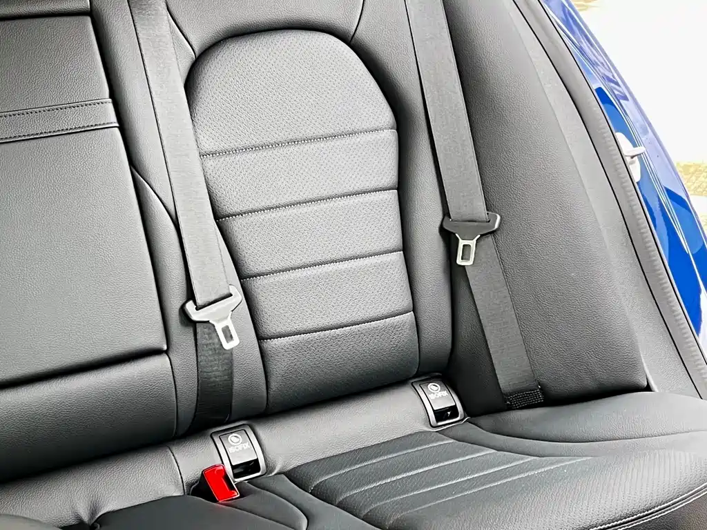 Mercedes-Benz C-Class — миниатюра 14