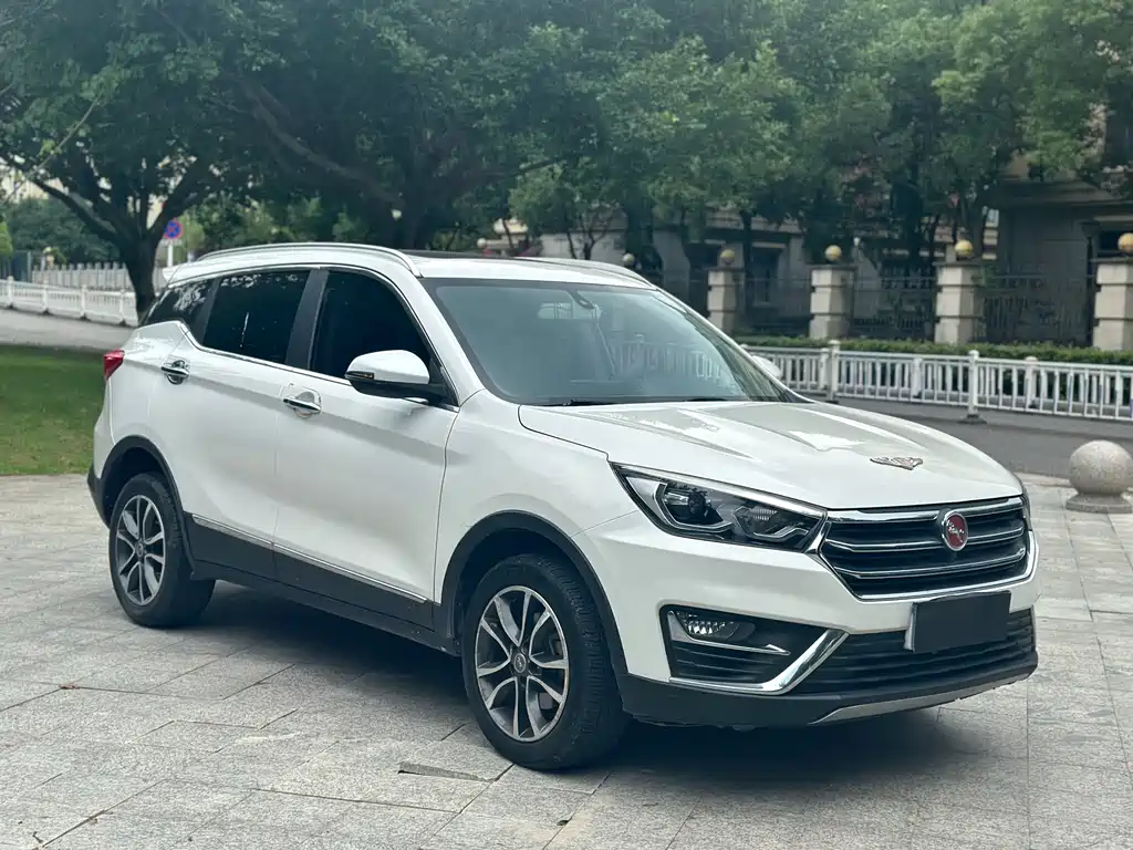 Hanteng X5 2018 1.5T CVT Luxury