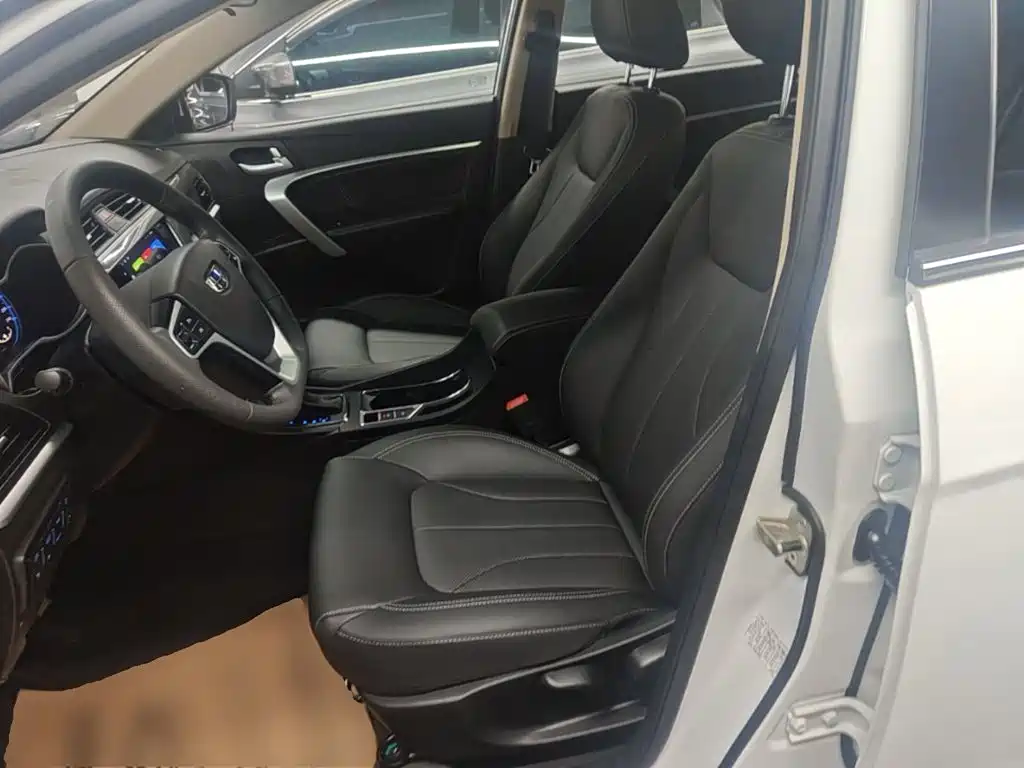 Geely Emgrand — миниатюра 15