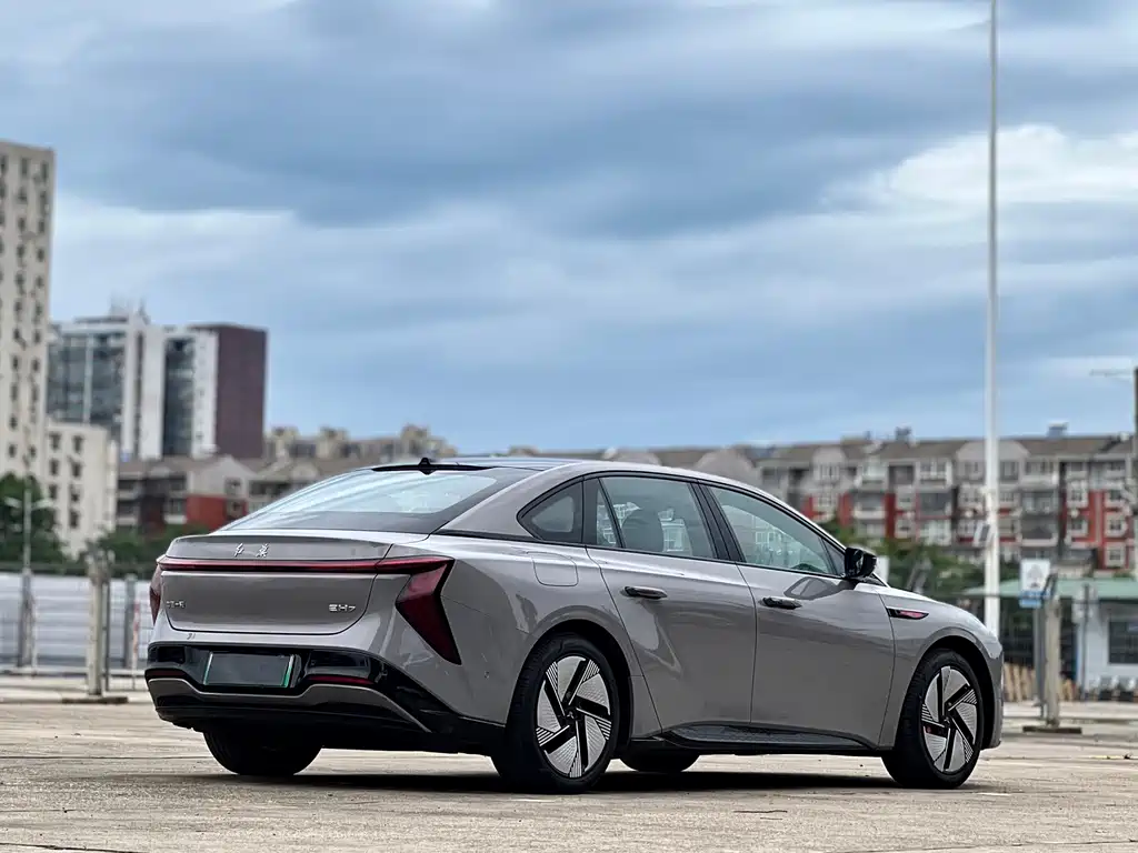 Hongqi Hongqi EH7 — миниатюра 9