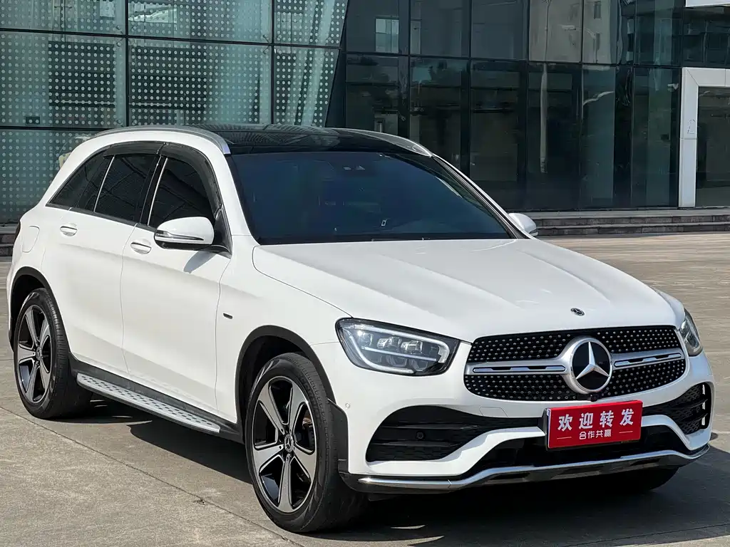 MERCEDES-BENZ GLC