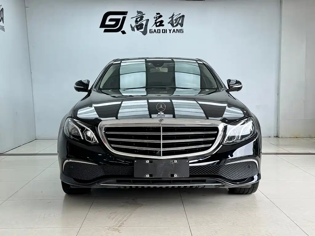 Mercedes-Benz E-Class — миниатюра 2