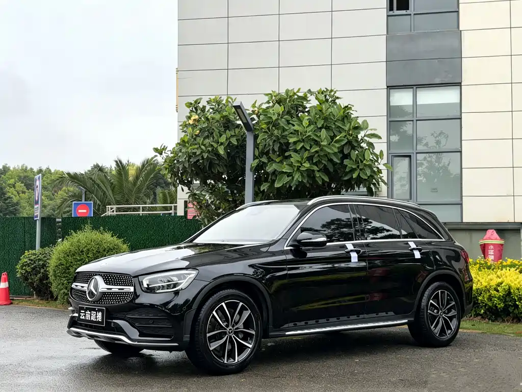 Купить Mercedes-Benz GLC