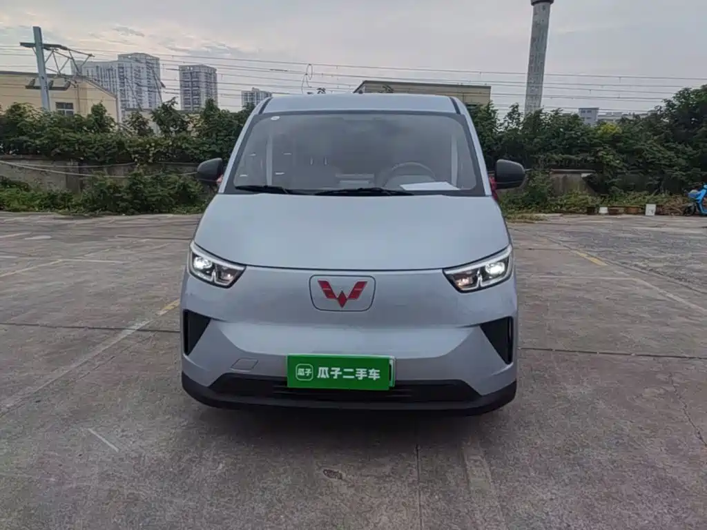 Wuling Yangguang — миниатюра 3