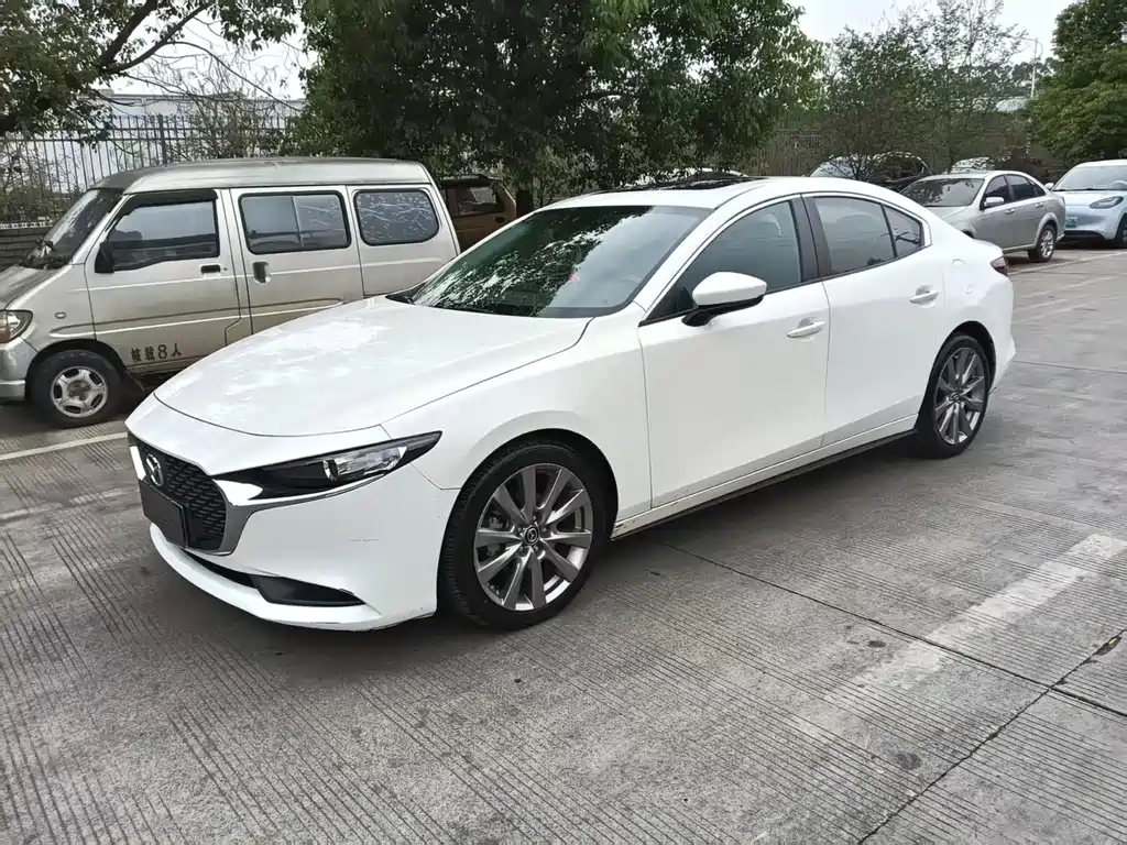 Mazda 3 Axela 2019