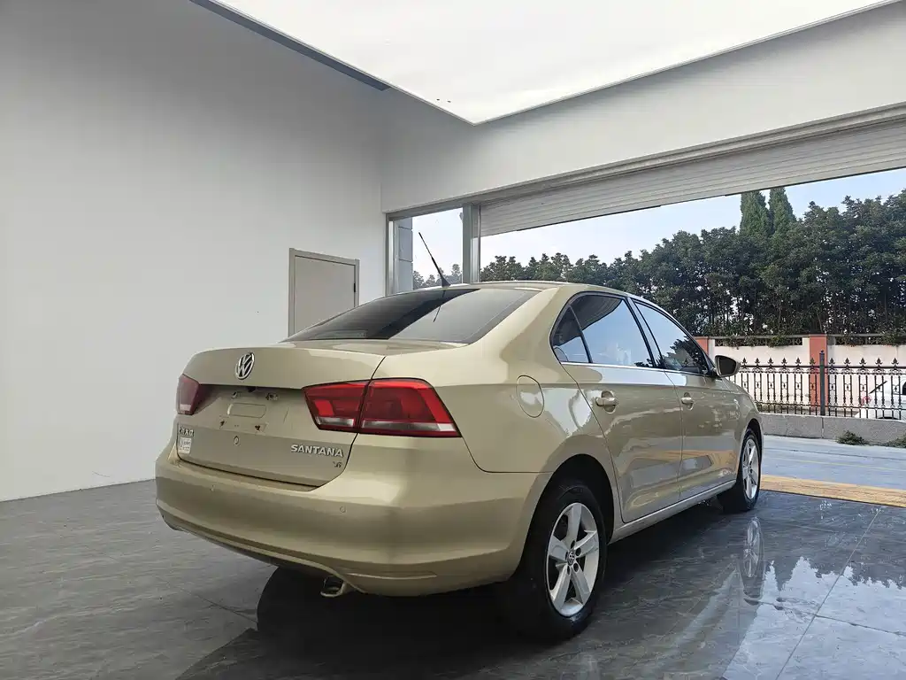 Volkswagen Santana — миниатюра 6