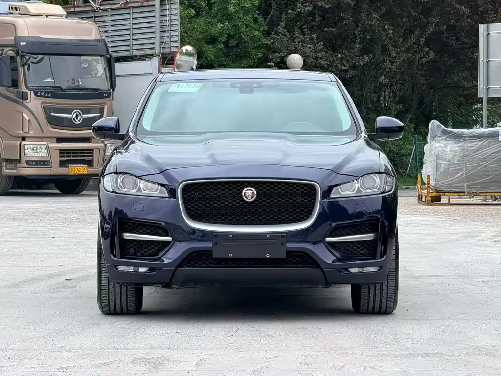 Jaguar F-PACE — миниатюра 2