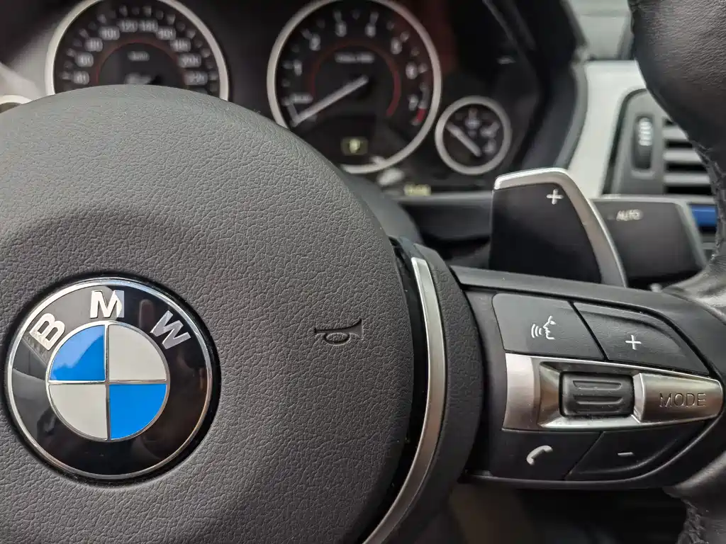BMW 3 Series — миниатюра 14