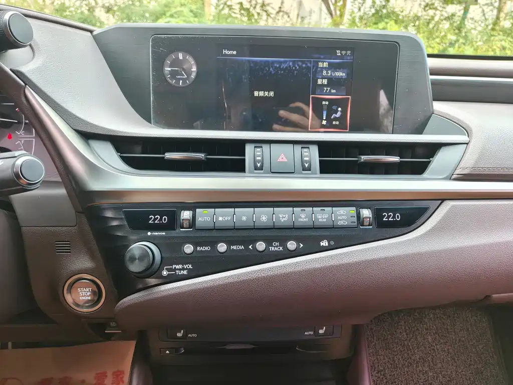 Lexus ES — миниатюра 14