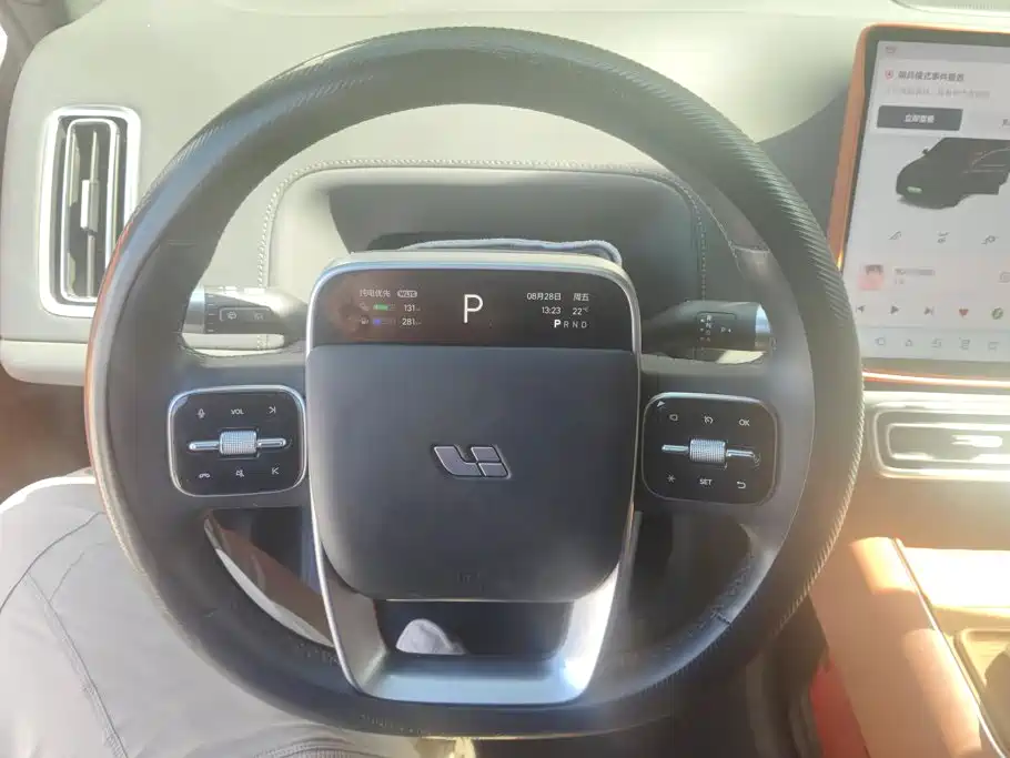 Li Auto Li L8 — миниатюра 15