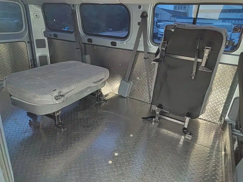 Wuling Yangguang — миниатюра 17