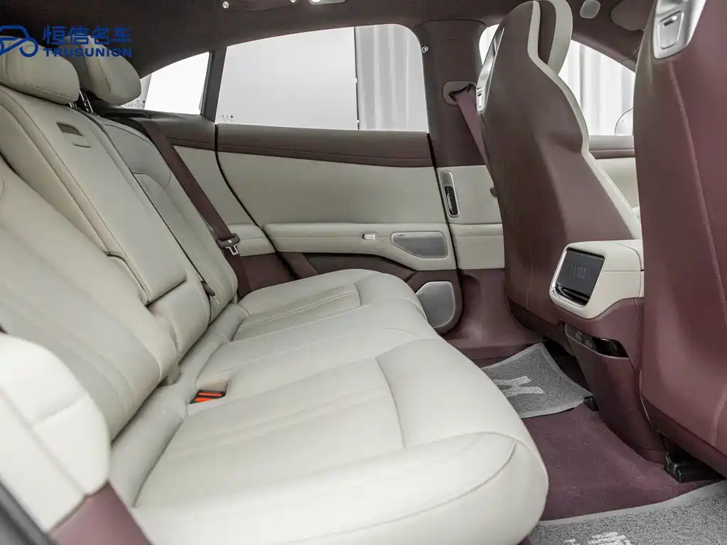 XIAOMI CAR XIAOMI YU7