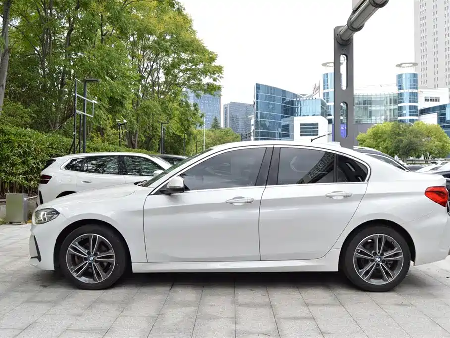 BMW 1 Series — миниатюра 2