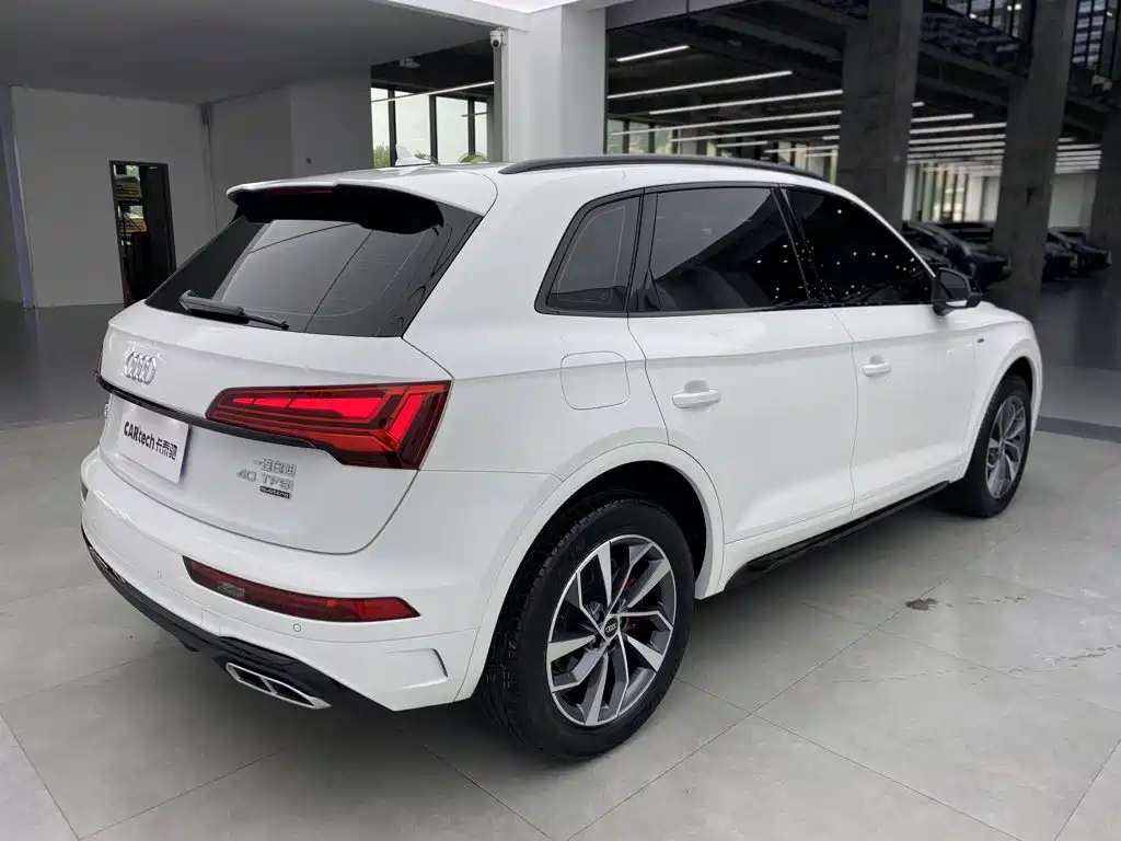 Audi Q5L — миниатюра 33