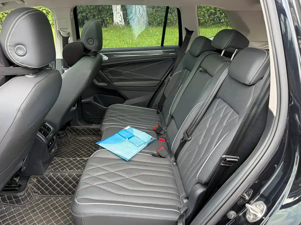 Volkswagen Tiguan L — миниатюра 12