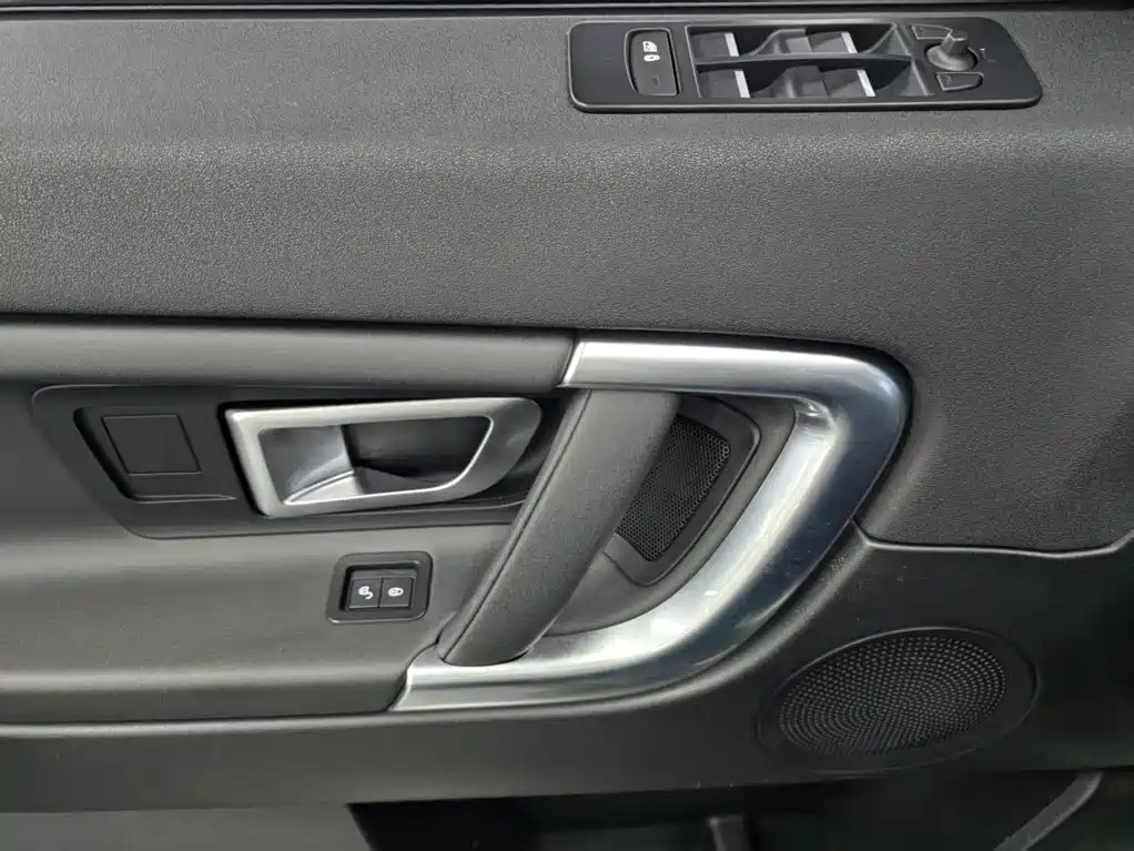 Land Rover Discovery Sport — миниатюра 6