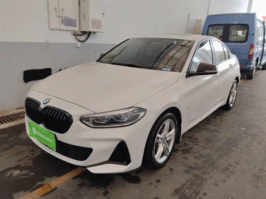 BMW 1 Series 2021