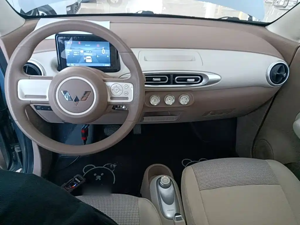 Wuling MINIEV — миниатюра 10