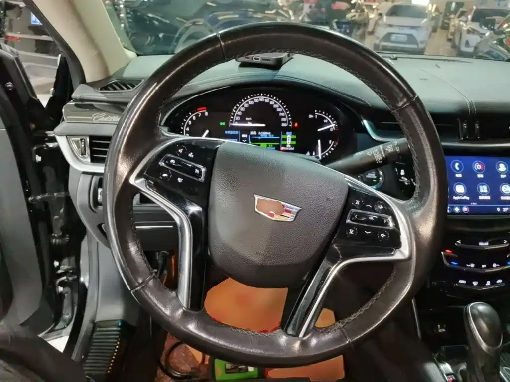 Cadillac XTS — миниатюра 11