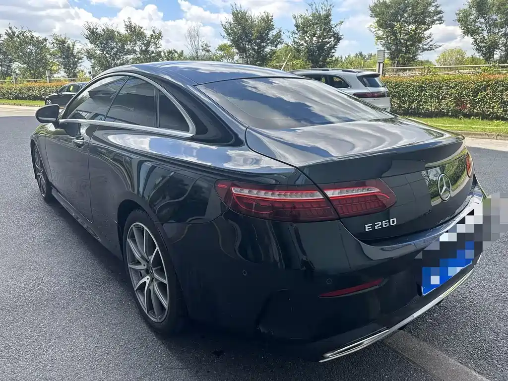 Mercedes-Benz E-Class (Import) — миниатюра 3