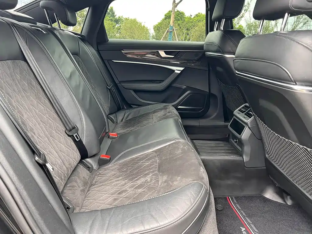 Audi A6L — миниатюра 4