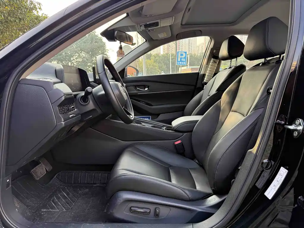 Honda Accord — миниатюра 8