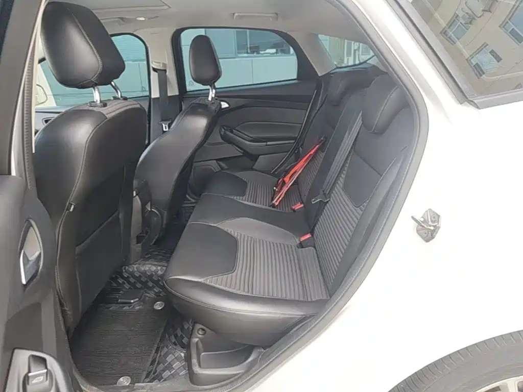Ford Focus — миниатюра 17