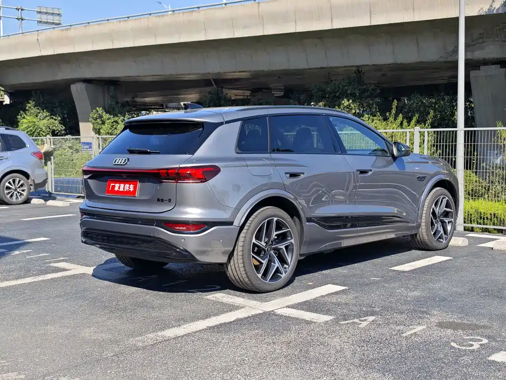 Audi Q6L e-tron — миниатюра 7