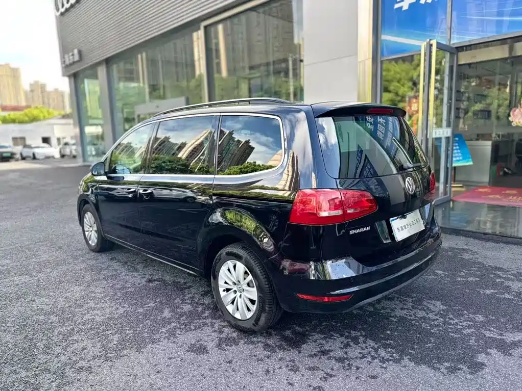 Volkswagen Sharan — миниатюра 3