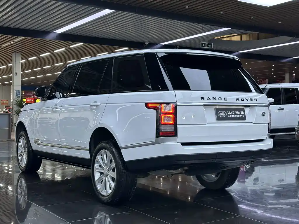 Land Rover Range Rover — миниатюра 16