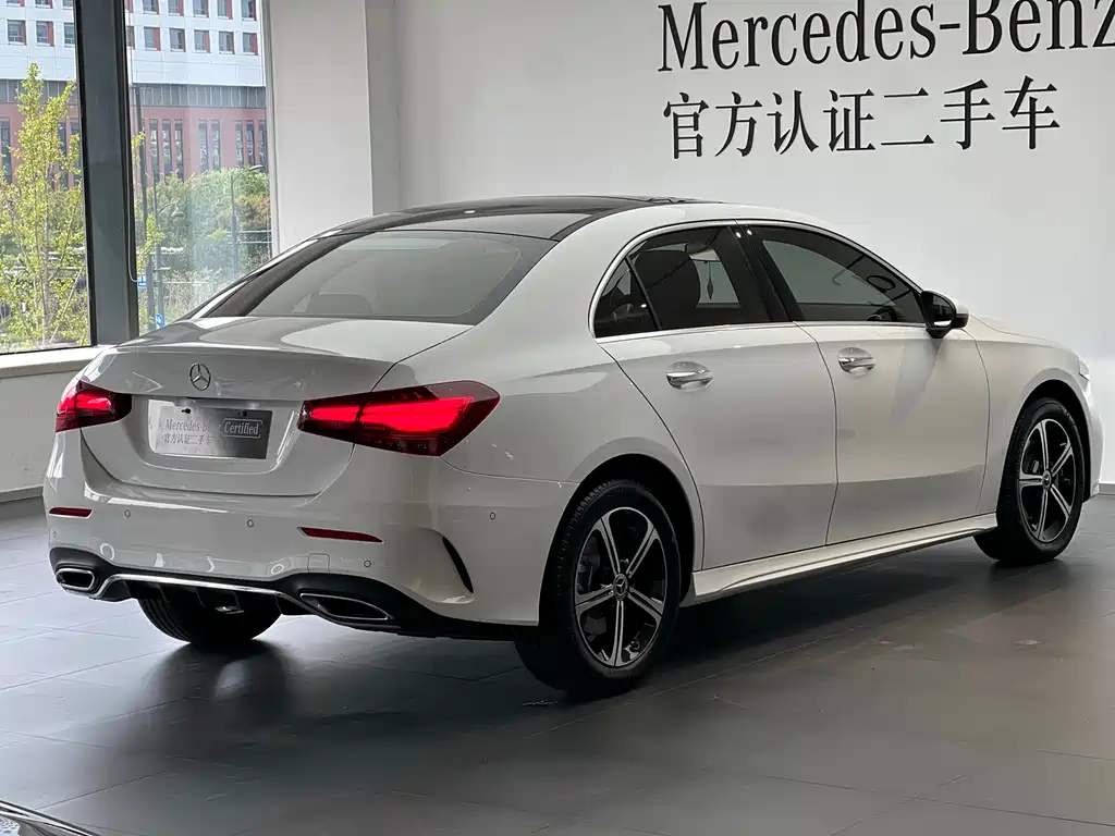 MERCEDES-BENZ  A CLASS