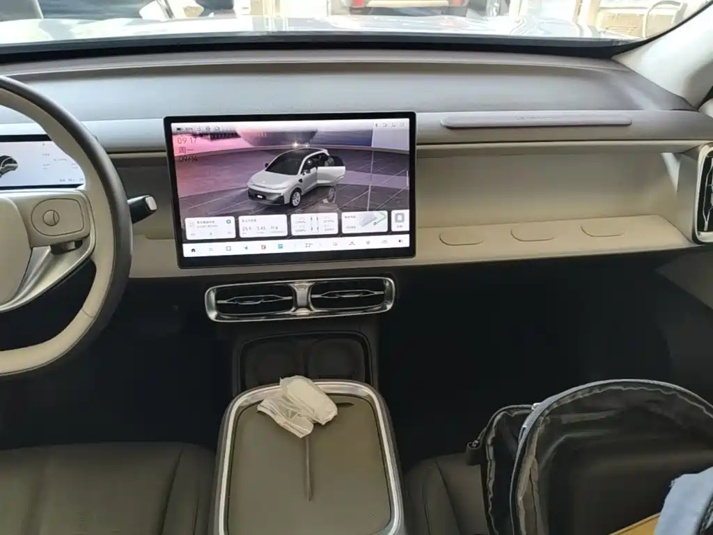 Leapmotor Leapmotor B10 — миниатюра 13