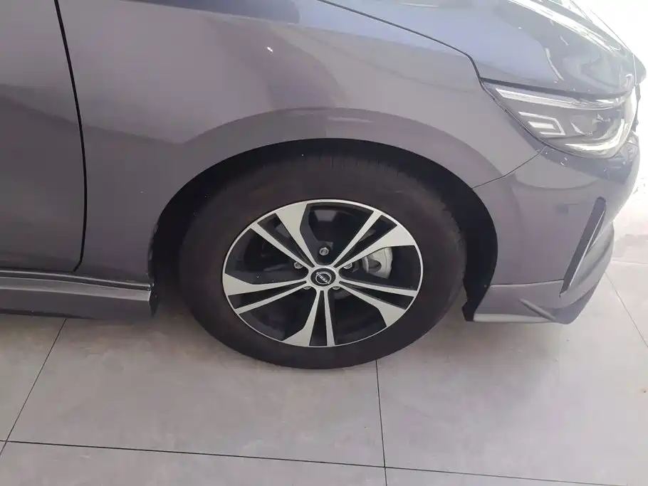Nissan Sylphy — миниатюра 6