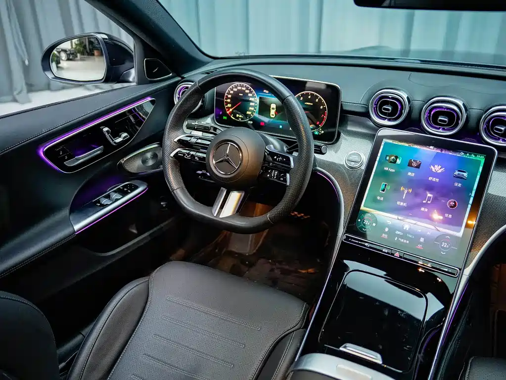 Mercedes-Benz C-Class — миниатюра 12