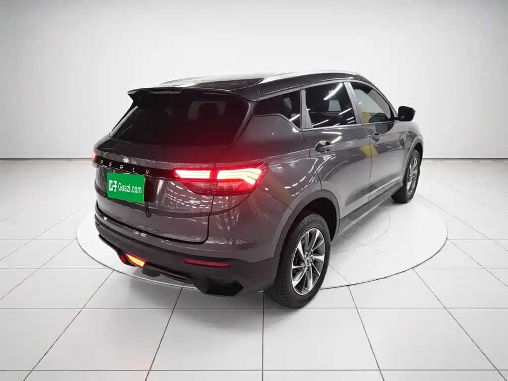 Geely Binyue — миниатюра 7
