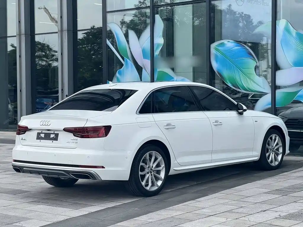 Audi A4L — миниатюра 7