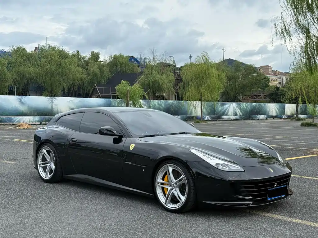 Ferrari GTC4Lusso — миниатюра 3