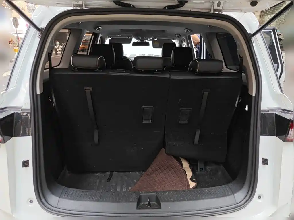 Wuling Jiachen — миниатюра 15