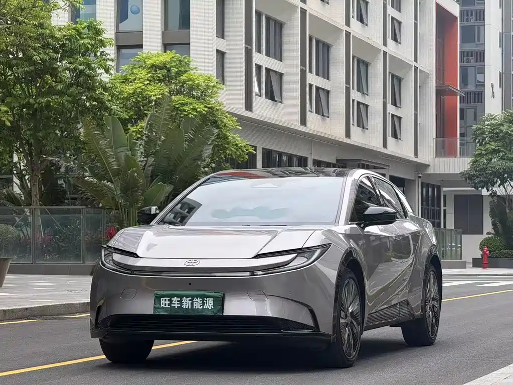Toyota 丰田bZ5 2025