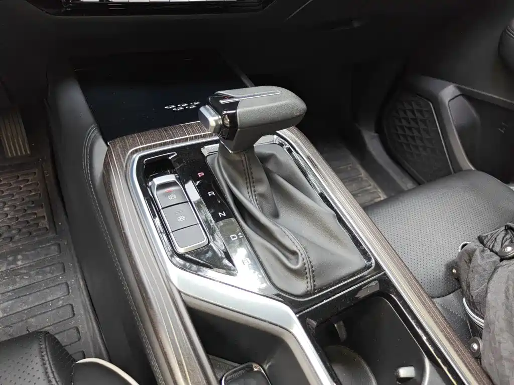 Wuling Jiachen — миниатюра 10
