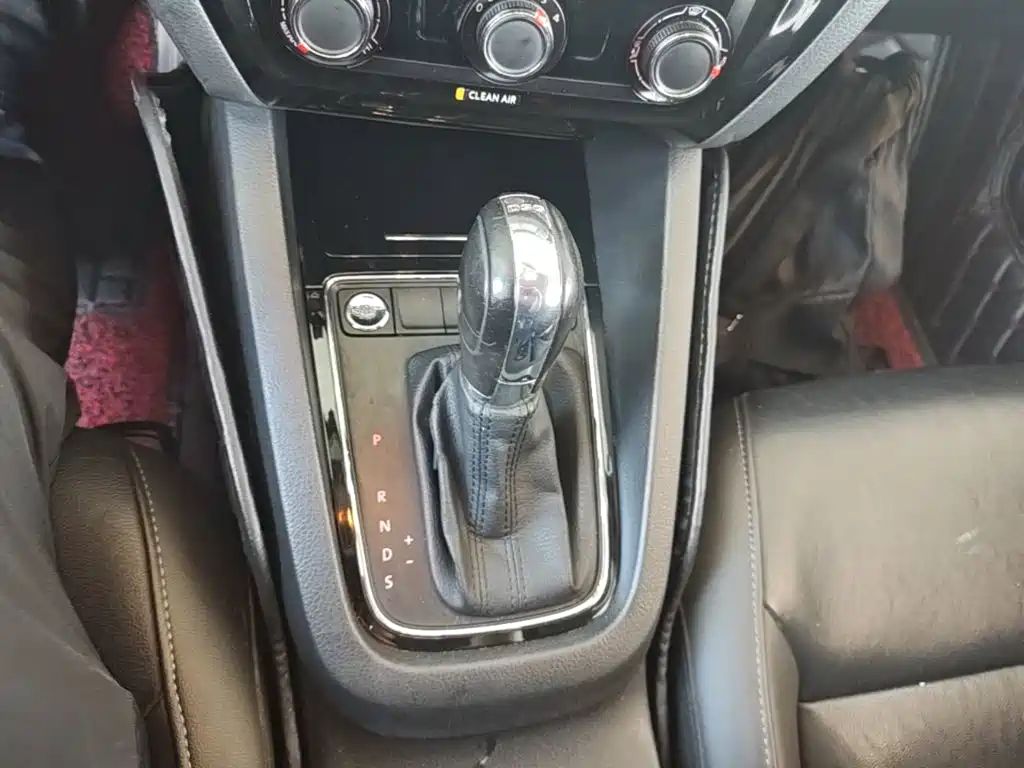 Volkswagen Sagitar — миниатюра 14