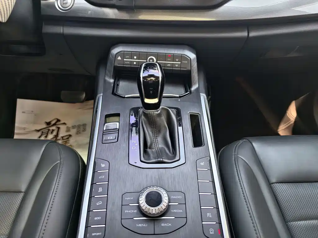 Wey Wey VV7 — миниатюра 10