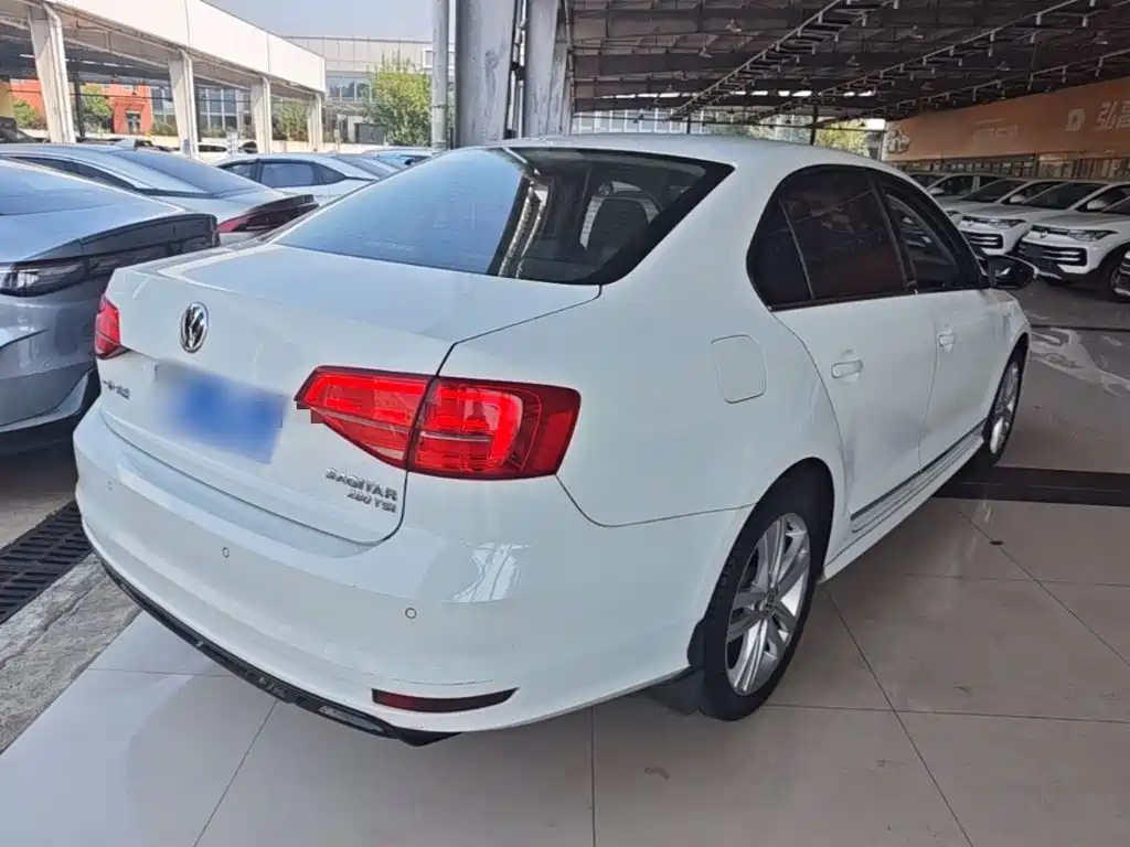 Volkswagen Sagitar — миниатюра 7