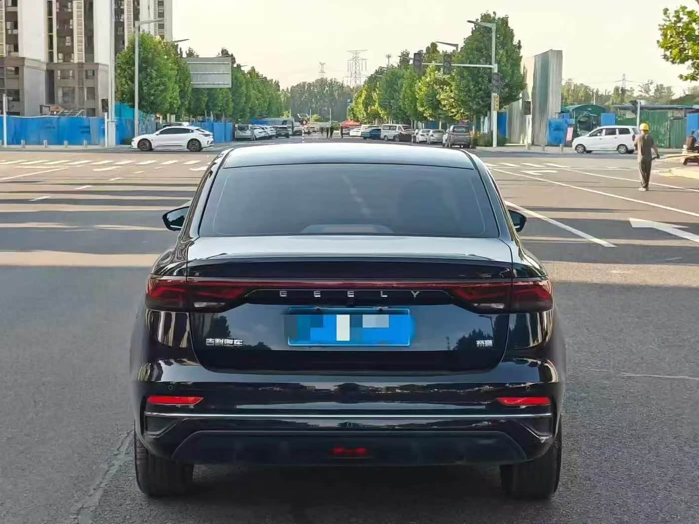 Geely Emgrand 1.5 л 2023 г. Чёрный, пробег 38000 км