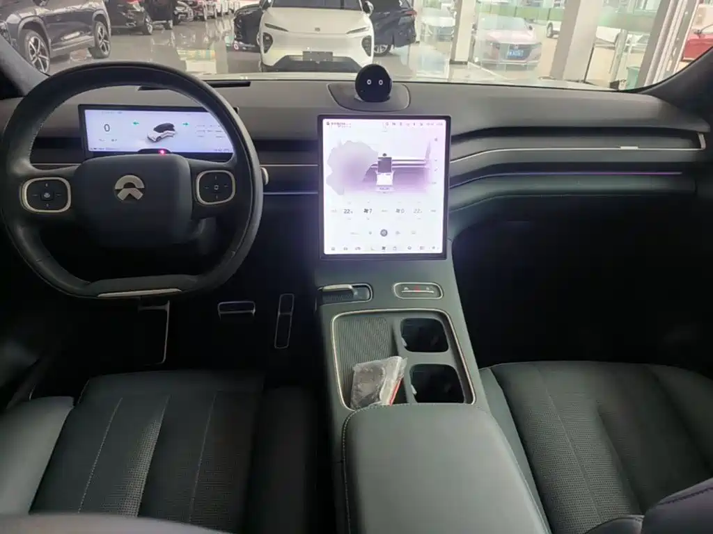 NIO ES8 — миниатюра 10