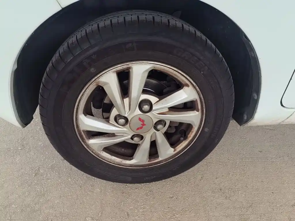 Wuling MINIEV — миниатюра 23