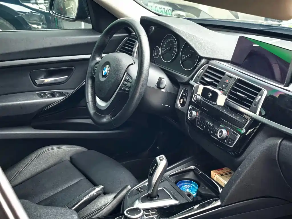BMW 3 Series GT — миниатюра 6